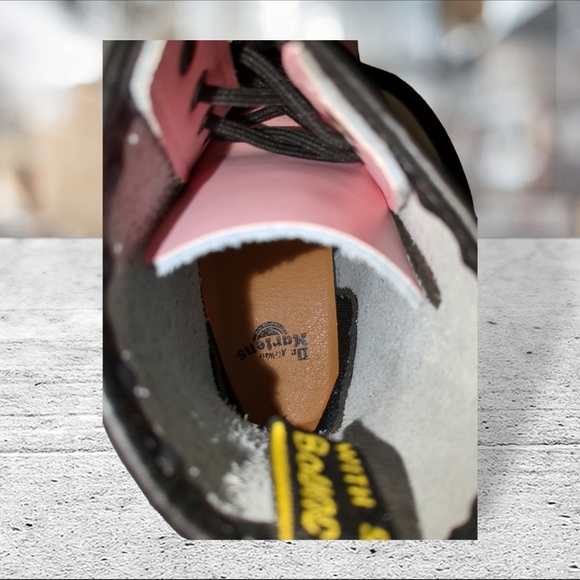 Dr  Martens pink combat boots size 9 - Picture 8 of 15